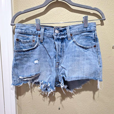 Levi  s Premium 501 Women  s High Rise Cut-Off Denim Shorts Light Wash Blue W26