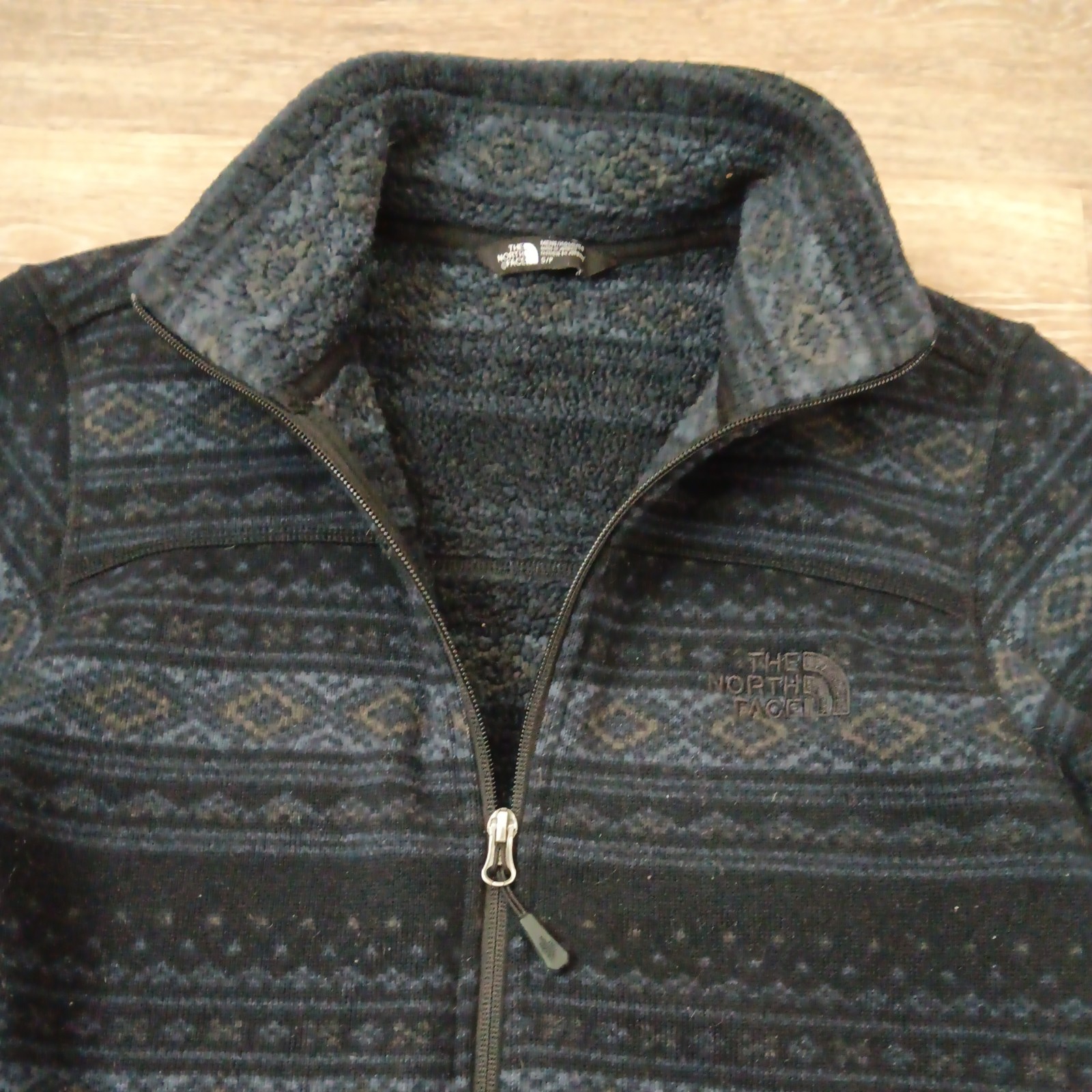 North Face Aztec Pattern Mens Small Black Grey Fl… - image 3
