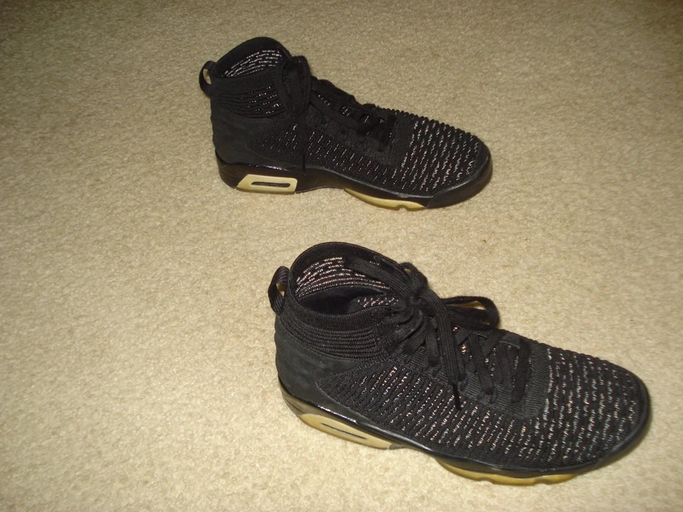 Talla 8.5 - Jordan Elevation 23 Flyknit Negro Foto 4 de 4