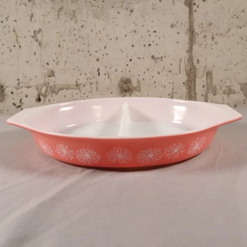 VINTAGE PYREX Pink Daisy 1.5 Quart Oval Divided Casserole Dish 12.5X8.5X2 Inches