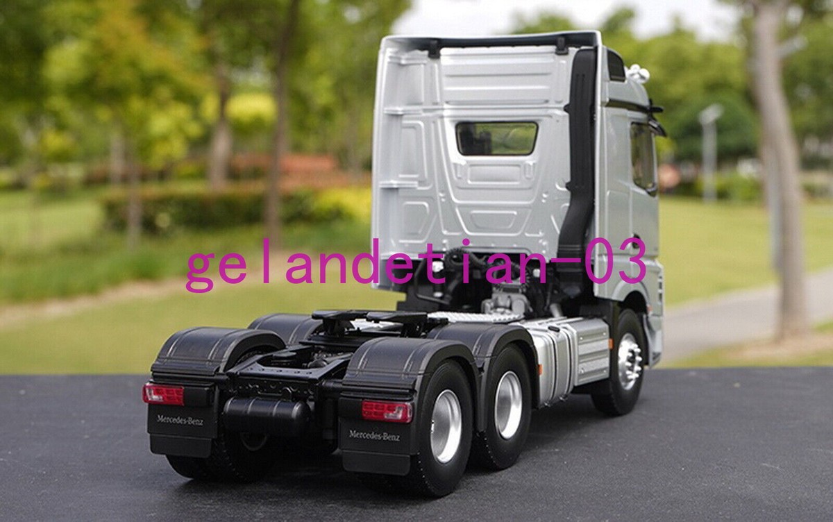 1/24 Scale Mercedes Benz Actros Truck Tractor Silver Diecast