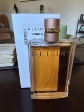 Allure Parfum Chanel 香水- 一款年女用香水