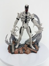 Marvel Diamond Select Anti-Venom Figure Compl...