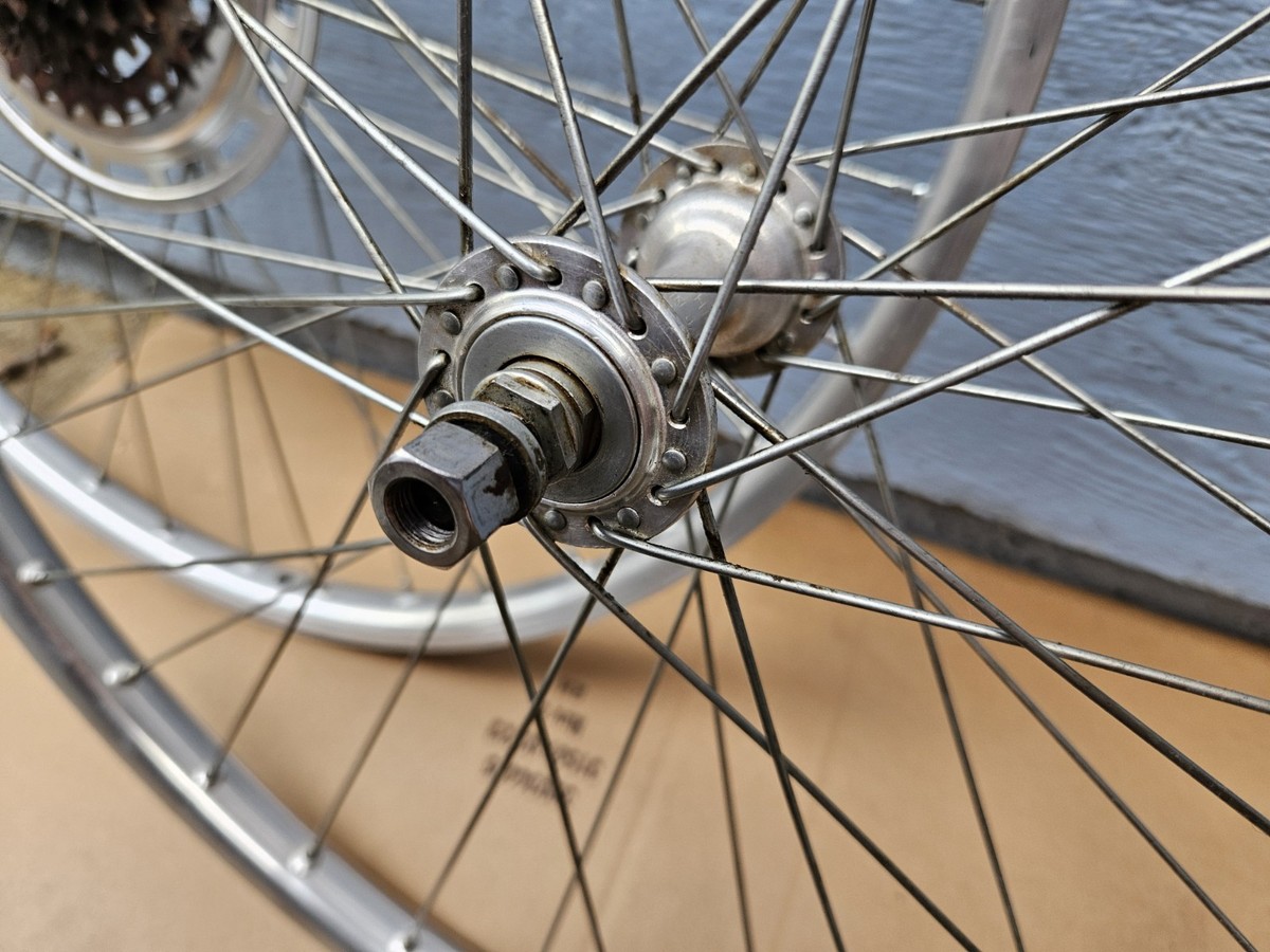 Vintage 36h Ukai 26x1.75 HE Mountain Bike ATB Wheelset w/ Sunshine