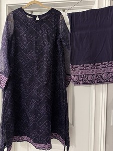 Pakistani Designer Sapphire Large 2 Piece Kurta Long Kameez With Pants.