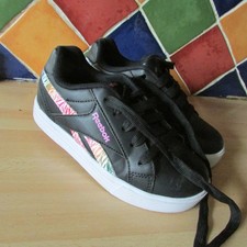 Reebok kids Heelys/ rollerskate shoes  size 12 uk fabulous condition