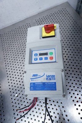 LENZE AC TECH ESV152N02YMC SMVector motor DRIVE 1.5kW/2HP 240V 50/60Hz