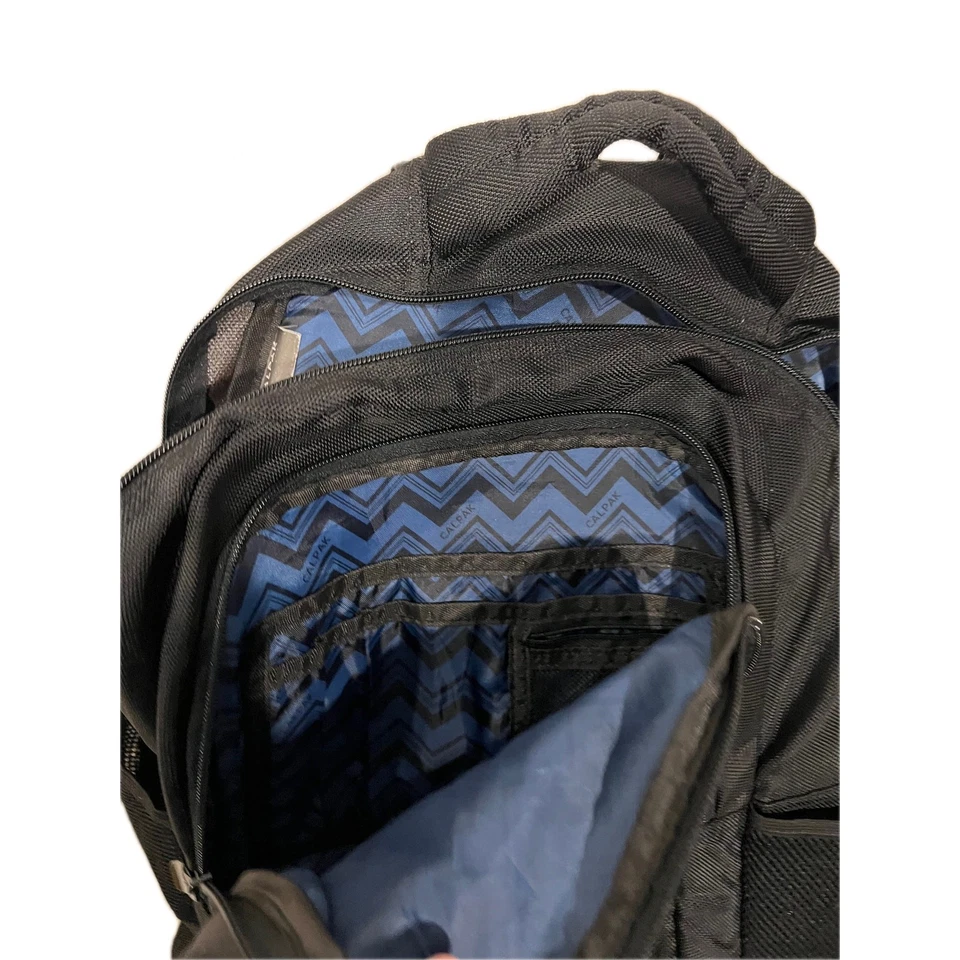 Mochila para portátil Calpak 26L Foto 4 de 4