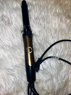 Britney Spears Lockenstab mit Drehkabel, Schwarz/Gold