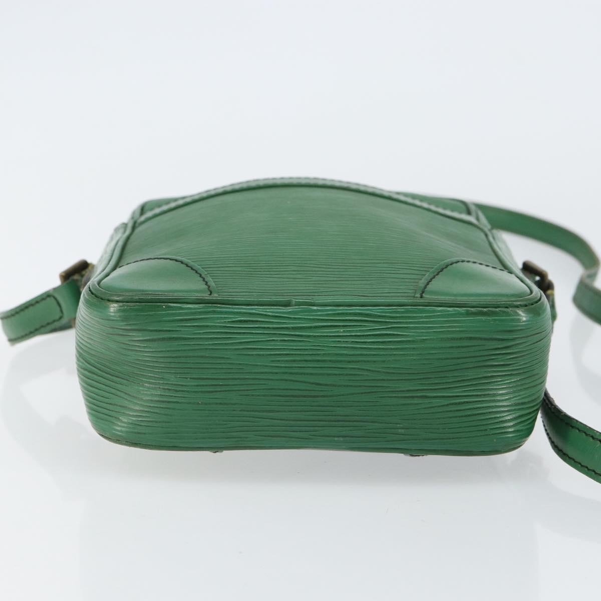 Authentic Louis Vuitton Epi Danube Green Shoulder Bag M45634 image 5