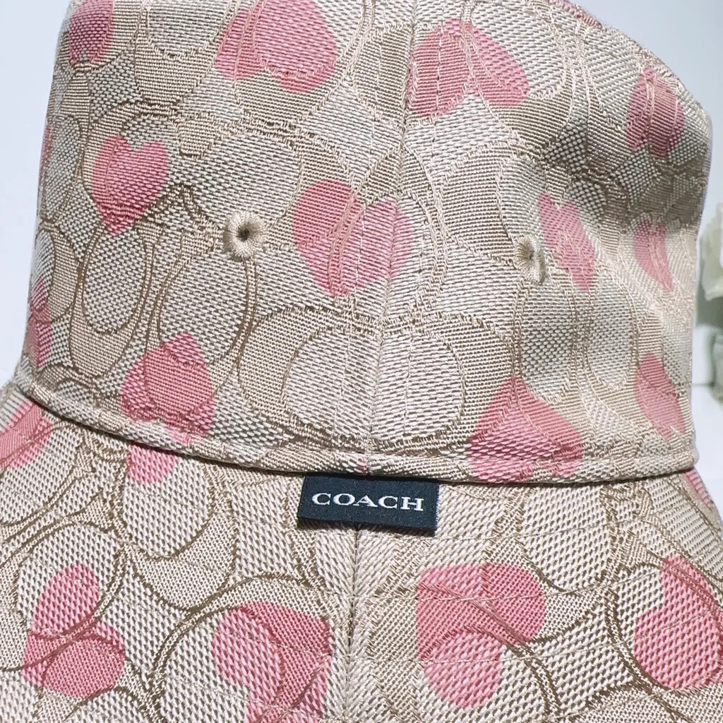 NWT Coach Signature Heart Print Bucket Hat CP354 | eBay display picture 1