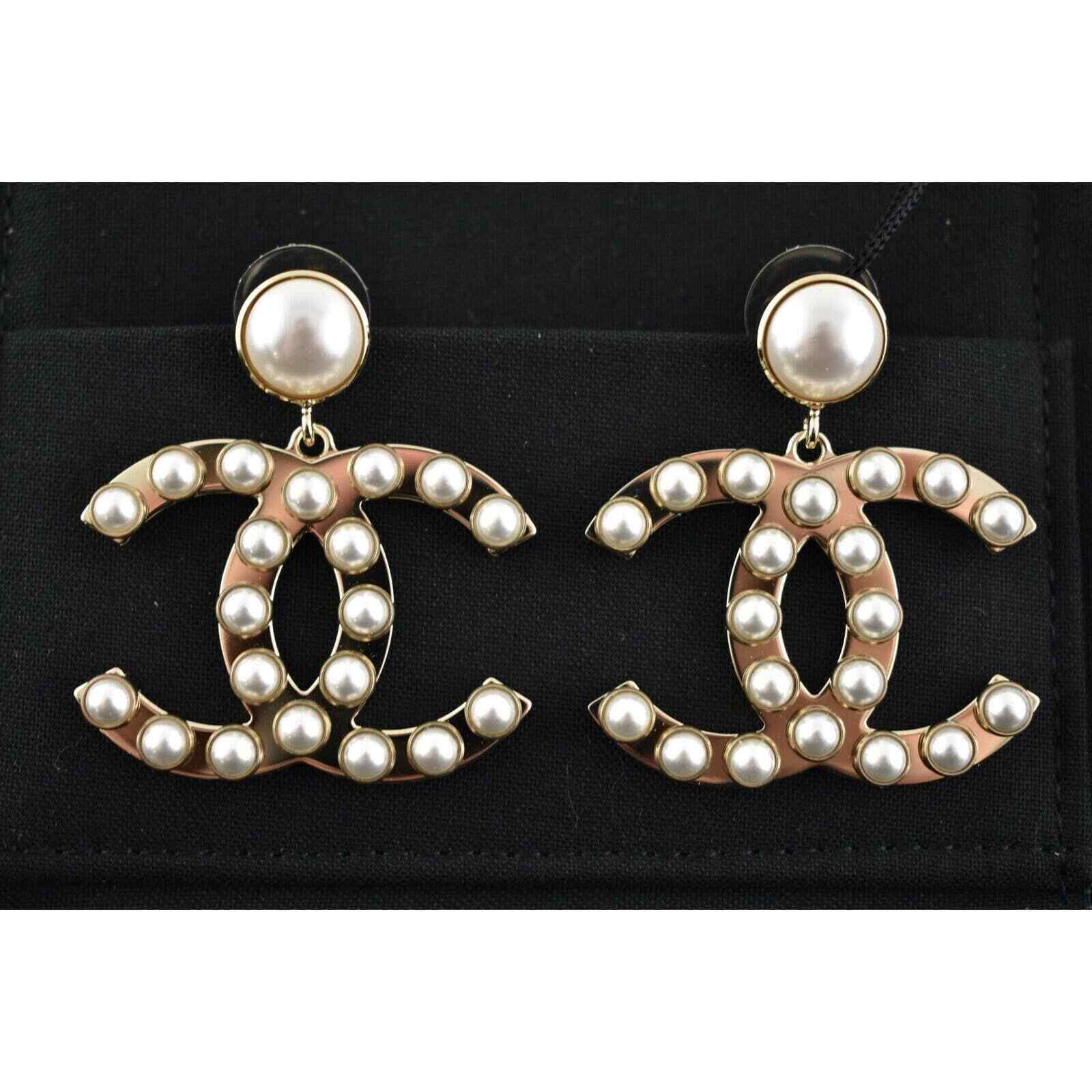 chanel pearl and diamond earrings stud