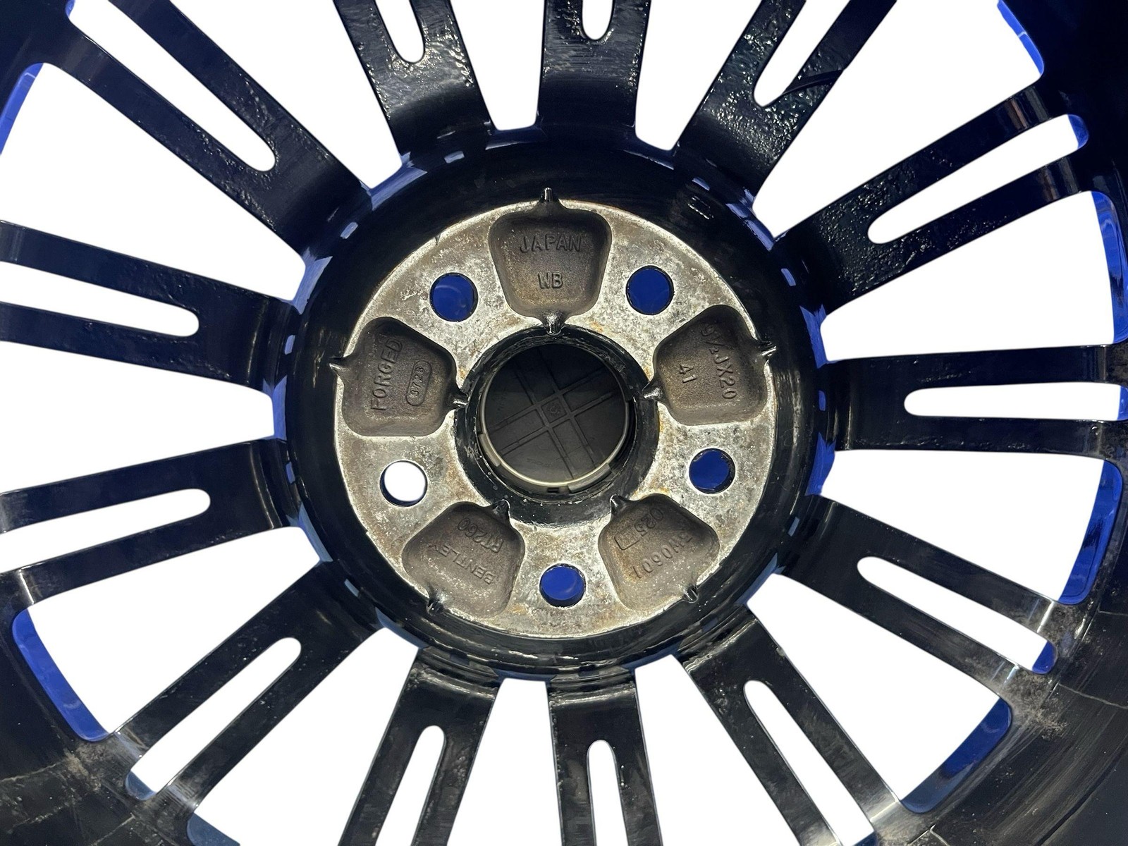 2006-2010 BENTLEY CONTINENTAL GTC 20X9.5 WHEEL RIM W/ HUB CAP *CURB RASH* OEM