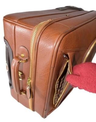 $2495 Ghurka Mint Pontoon No. 232 Chestnut Leather Wheeled 22