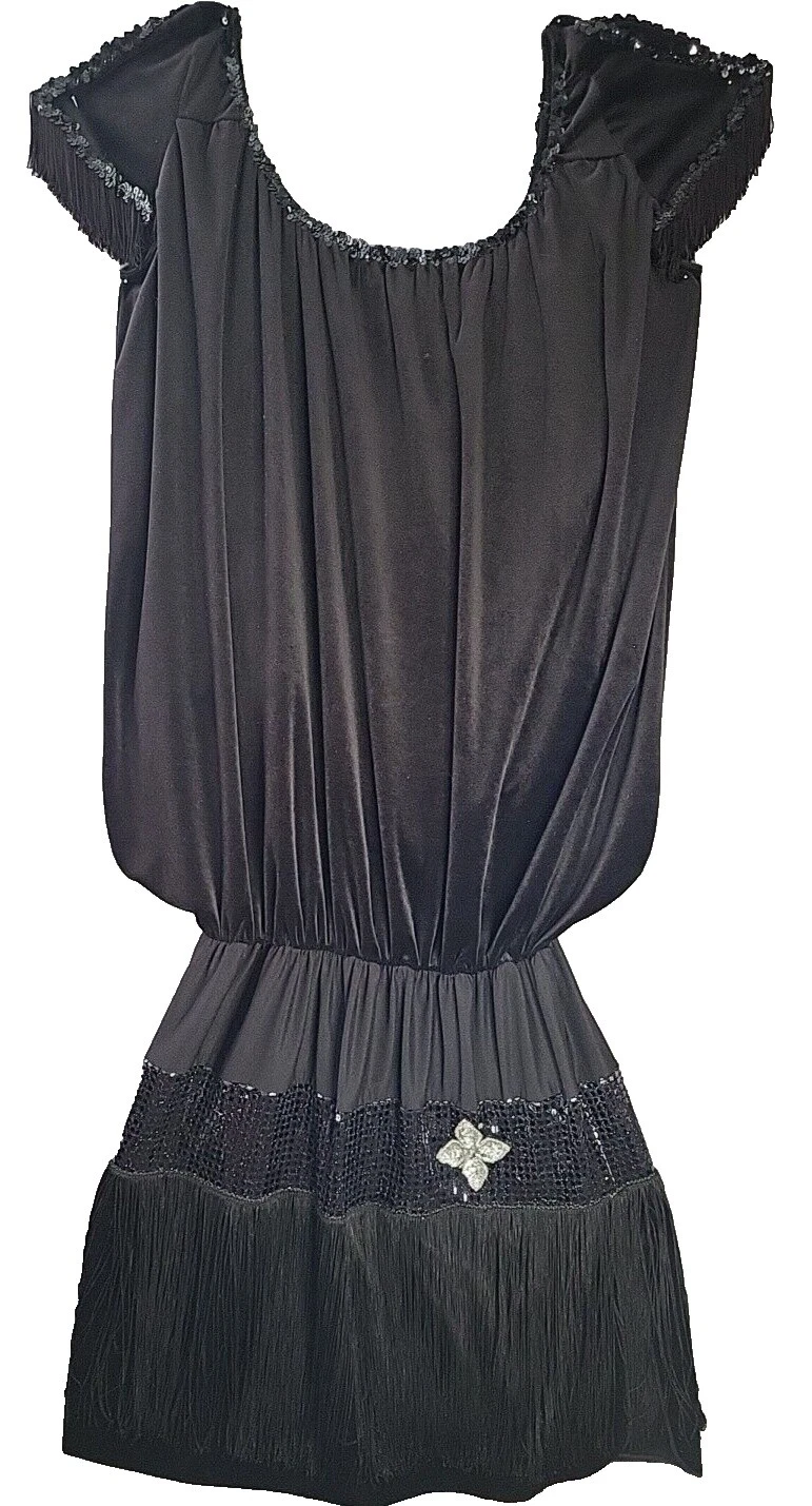 丝绒粉红色服装