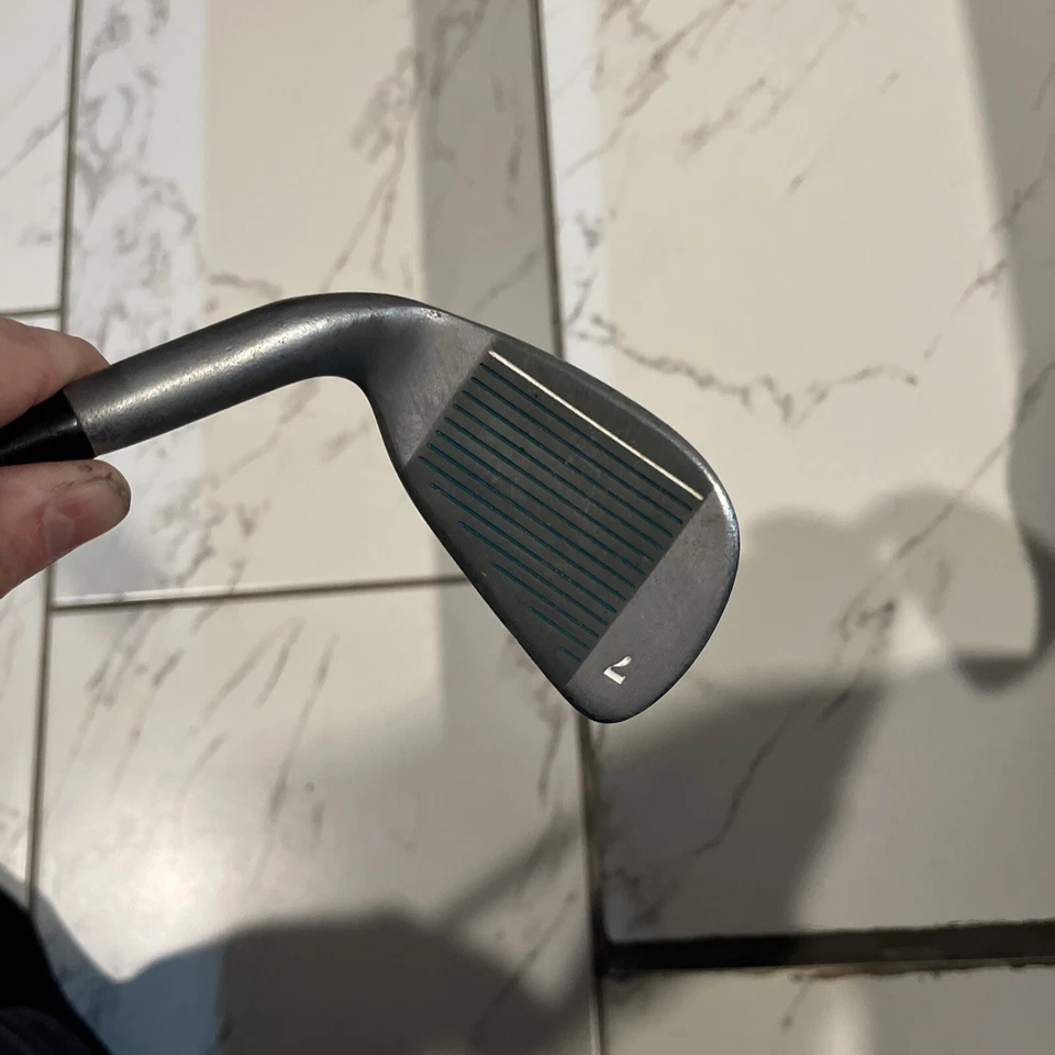 Golfsmith Lady Classic 7 Hierro / Derecha / Damas Acero ~ 34.5" / Buen agarre / Foto 3 de 4