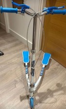 Ozbozz Scissor Folding Scooter - Blue RRP 60.00 lot GD