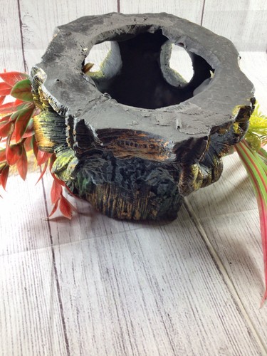 AQUARIUM 5”(H) x 5” L(W) NATURAL LOOKING TREE STUMP & PLANT TANK HIDEAWAY DECOR - Picture 15 of 16