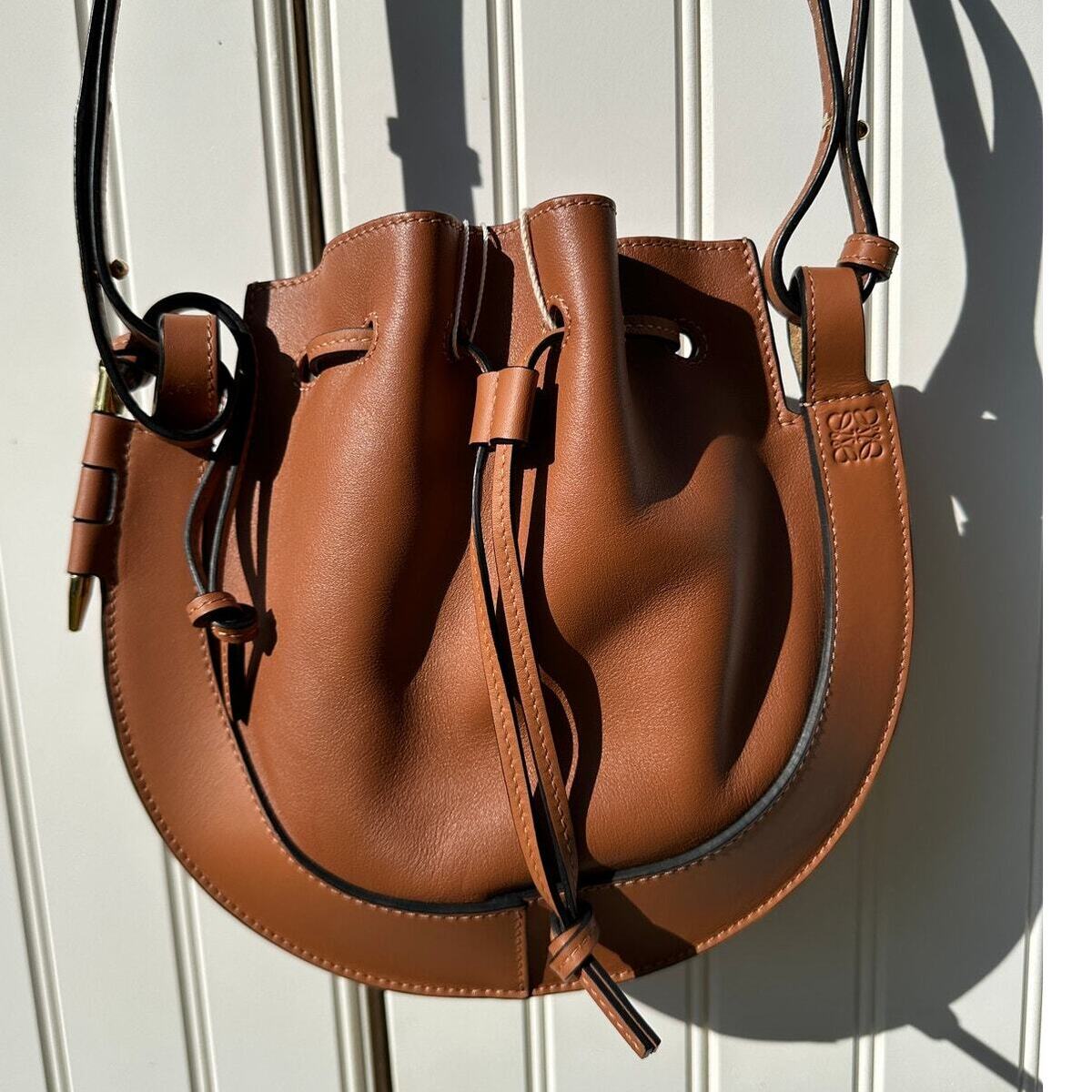 Loewe Horseshoe Bag Tan Saddle Brown Shoulder Crossbody Loewe Horseshoe Bag Tan Saddle Brown Shoulder Crossbody
