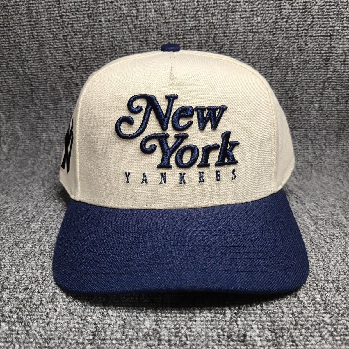 Mitchell & Ness New York Yankees MLB Script Logo Snapback Hat Cream Navy