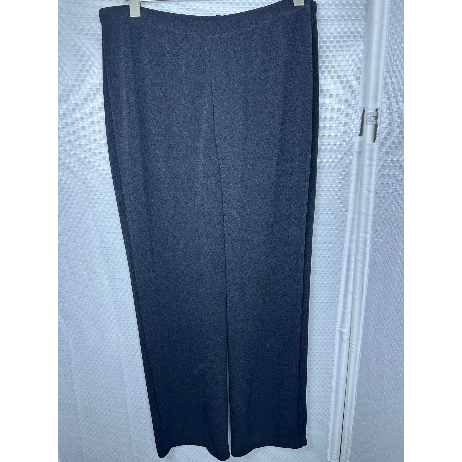 Chicos Easy wear 2 Black Slinky Stretch Pull On Crinkle Pants Women's Large