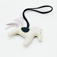 NO TARIFF Hermes Charm Whites UAA 1946412