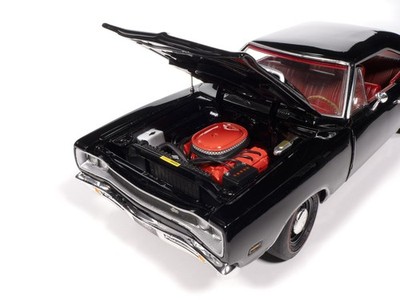 Auto World 1:18 Scale 1969 Dodge Coronet Super Bee MCACN Edition