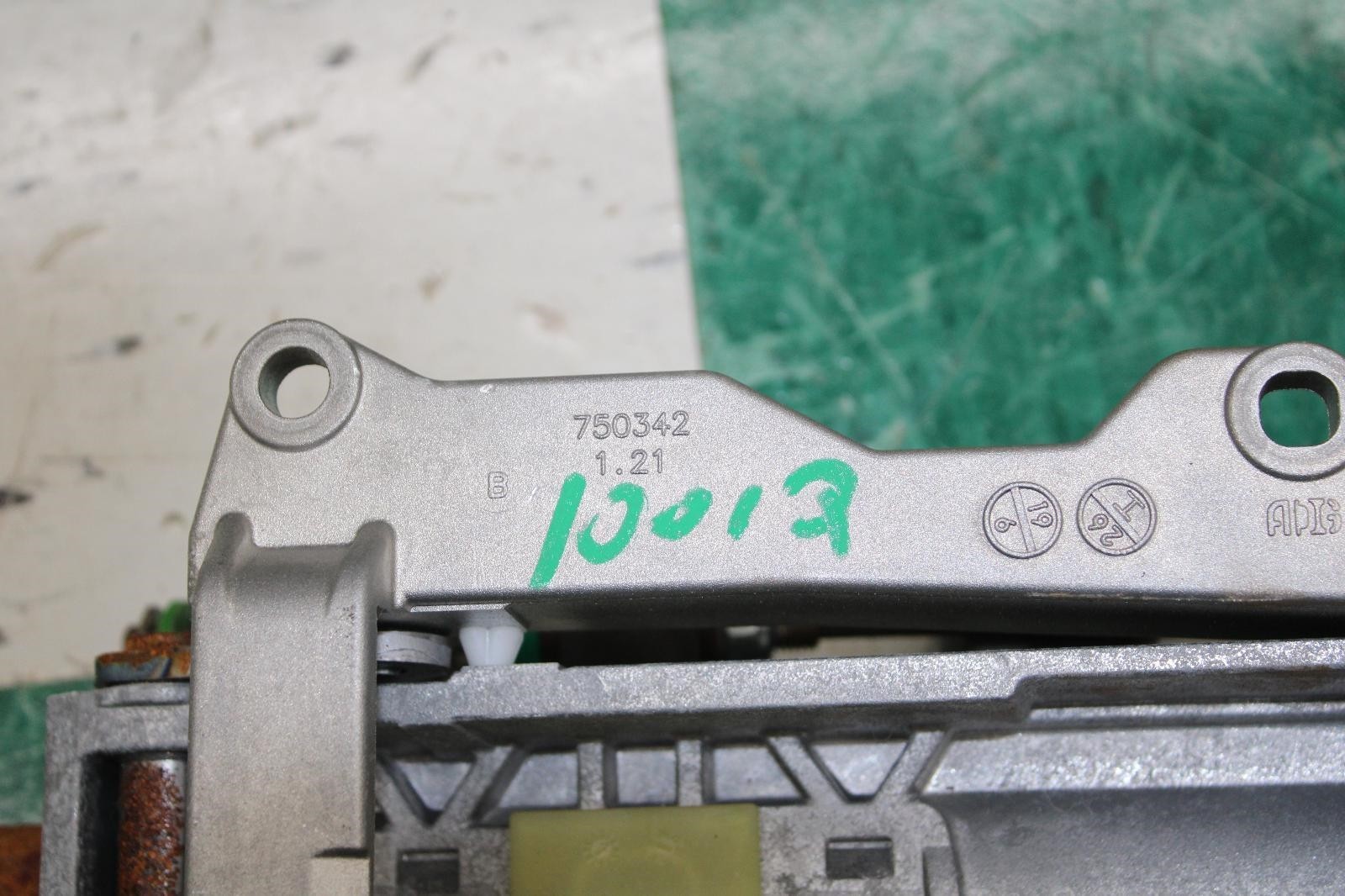 Maserati Ghibli 2014-2021 Steering column