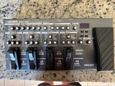 Boss ME-80 Multi-Effect Electric Guitar Pedal and Expression Pedal