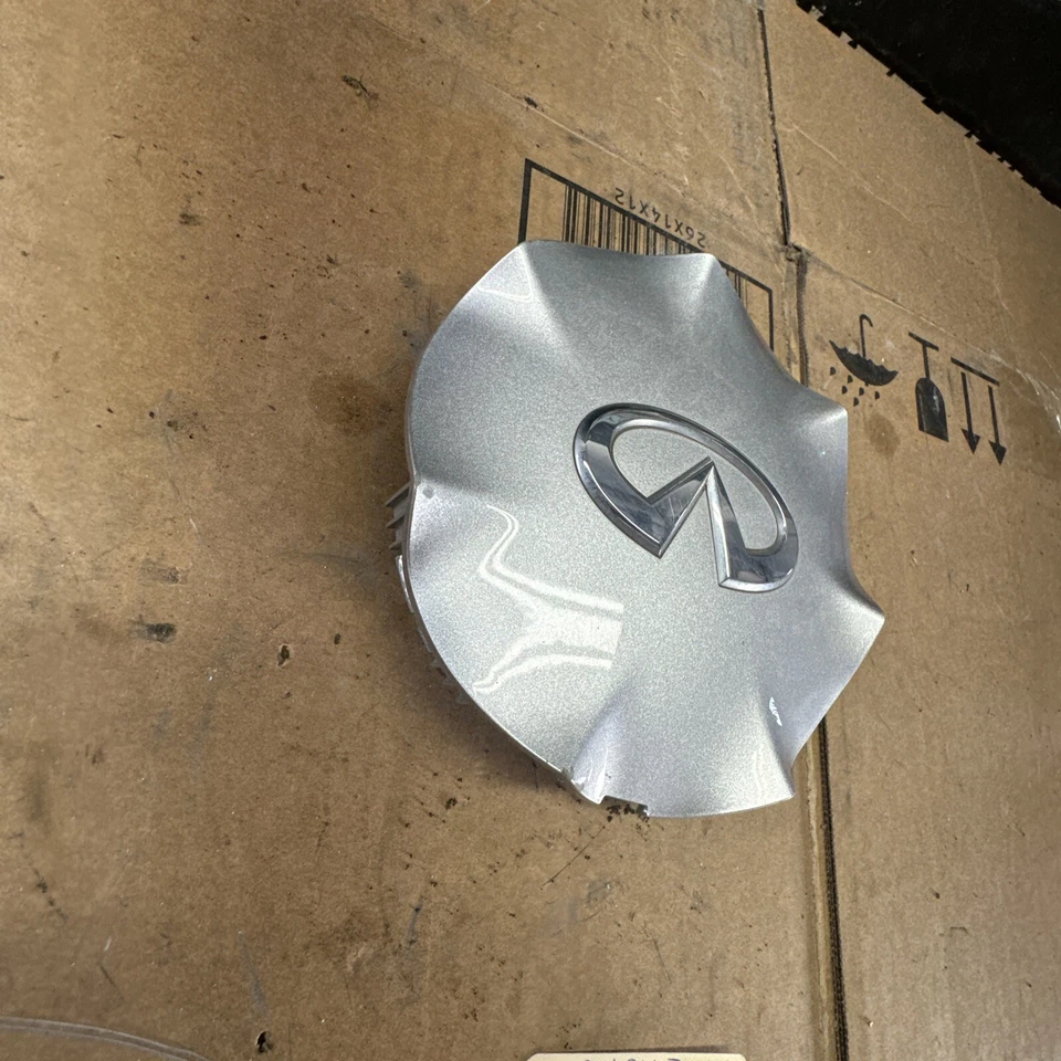 08-11 Infiniti EX35 7 RADIOS 6" Conjunto Tapacubos Centro Rueda Gris 40315-1BA8A Foto 3 de 4