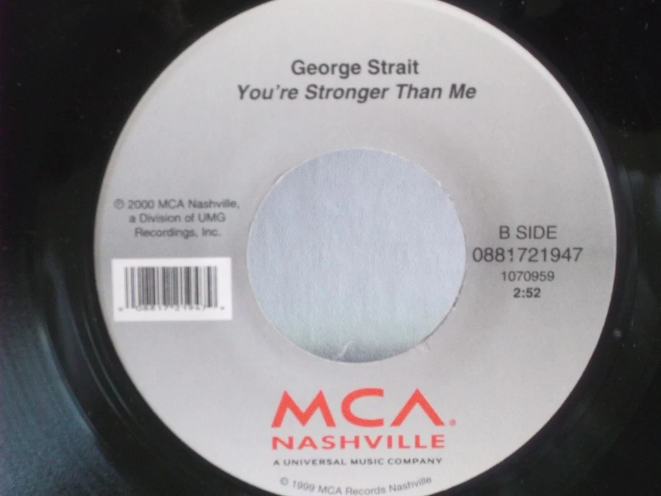 George Strait,MCA Nash."Don't Make Me Come Over There & Love You"US,7"45,2000,M - Image 2 of 2