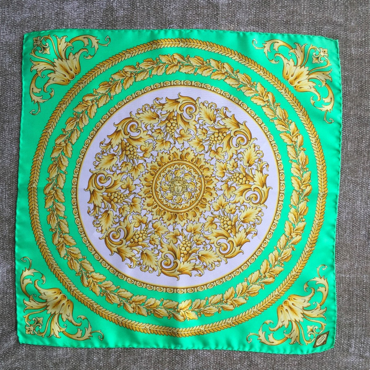 GIANNI VERSACE green & ivory silk neck scarf Baroque print size 17