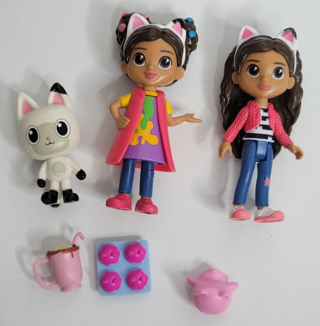 Gabby's Dollhouse Lot 3 Figures Gabby Pandy Paws Cat 3 Accessories