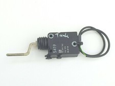 Opel Omega B Caravan ZV Verriegelung Tankklappe Tank Stellmotor 90491742