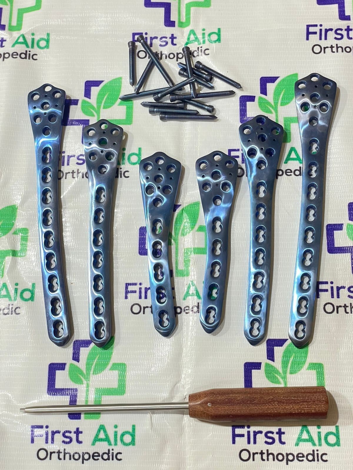 56 Pcs Distal Femur Locking Plate Set with 50 Titanium Screws – 5, 7, 9 Holes