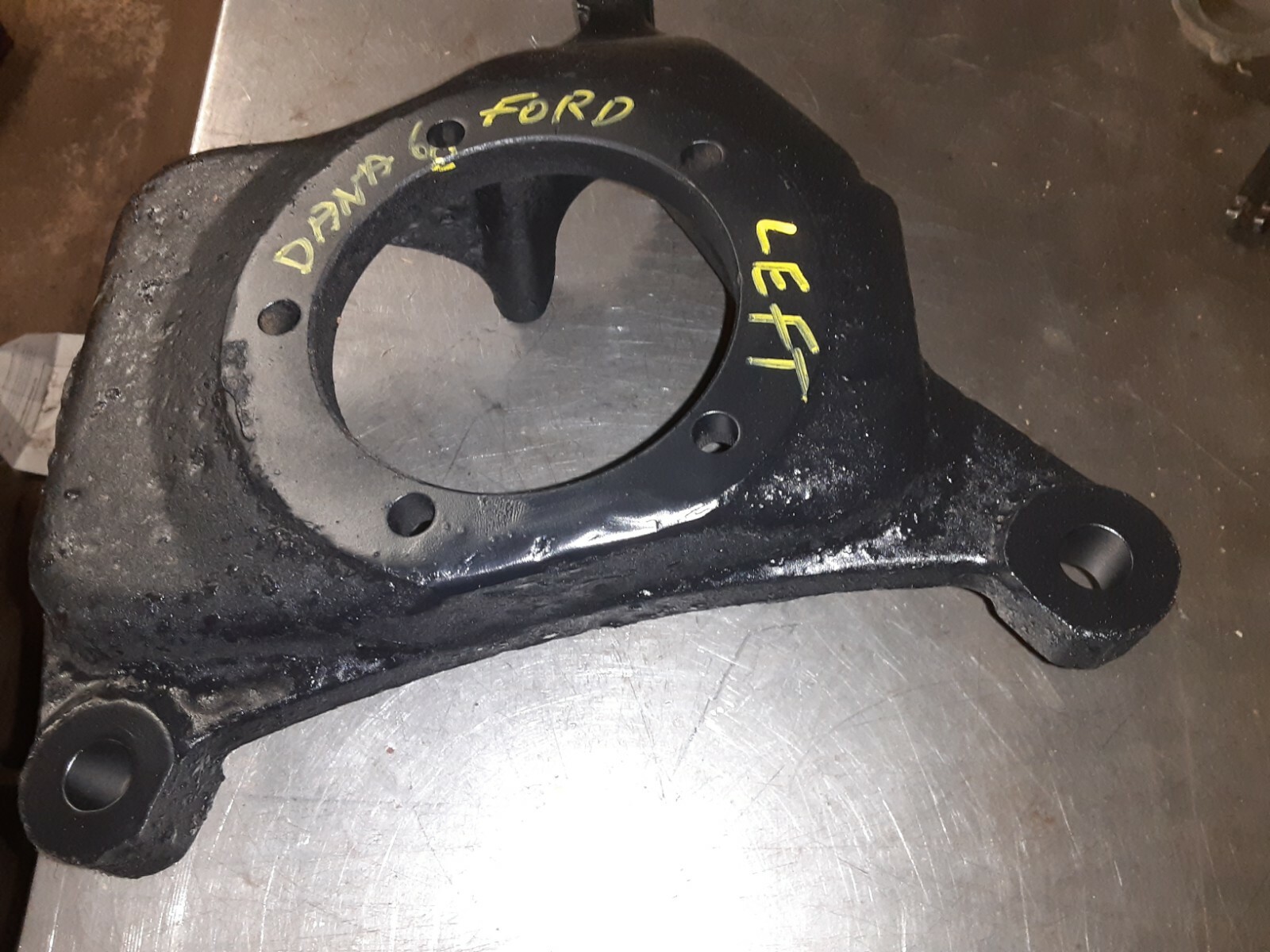 Ford Dana 60 Steering Knuckle LEFT side 19951997 eBay