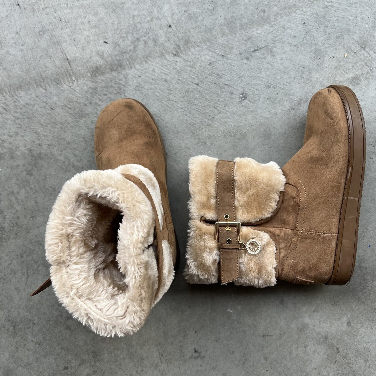 GBG Los Angeles Womens 6M Adlea Faux-Suede Winter Snow Boots