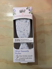 LoveShackFancy x Wet Brush Mini Smooth Styler Blue 