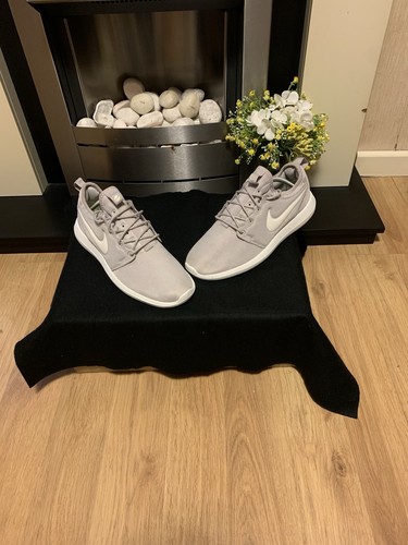 Nike Roshe Women’s Trainers Size UK 7 - Picture 1 of 6