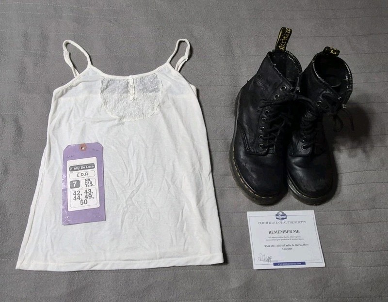 Remember Me Ally Emilie De Ravin Movie Costume