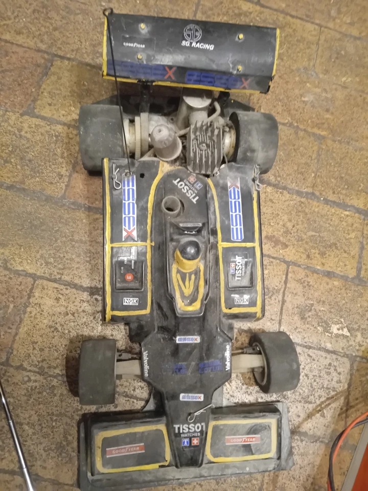 Voiture Thermique Robbe - Photo 2/4