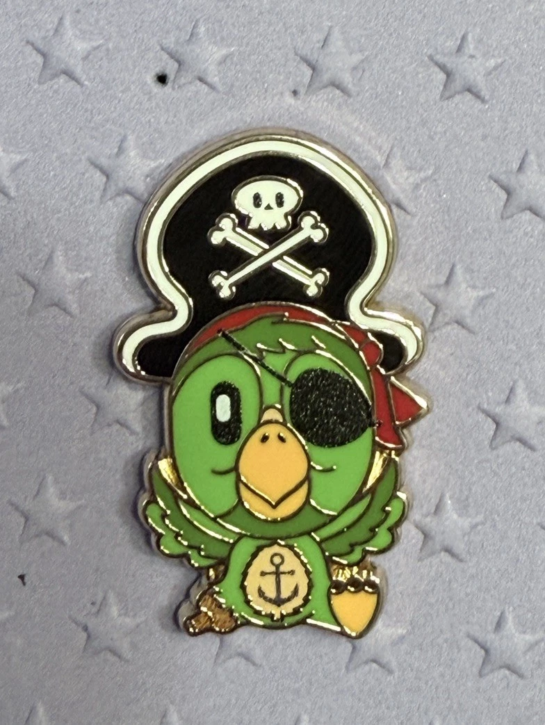 WDI Adorbs Pirates of the Caribbean Barker Bird (Parrot) pin