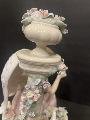 2006 Porcelain Angel W Dove Exquisite Floral Detail Hand Painted Sculpture 13" - Picture 23 of 24