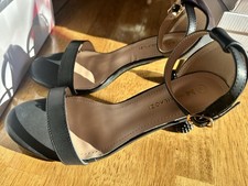 Women's Heels Open Toe Adjust Ankle Strap, size 8 Sandal 3 Inch - Black