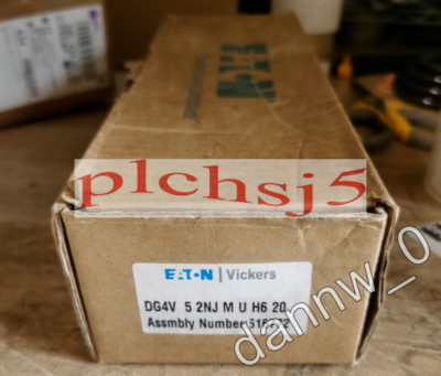 NEW In Box Vickers DG4V-5-2NJ-M-U-H6-20 Solenoid Control Valve