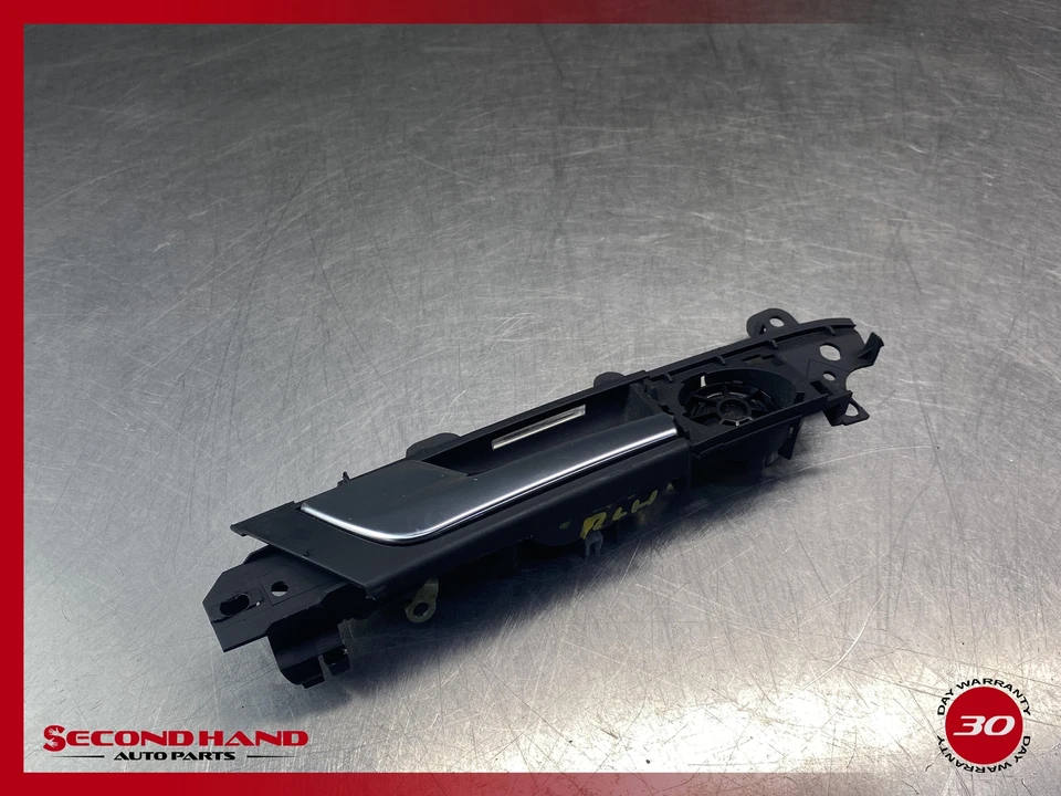 AUDI A3 2005-2013 - Manija de puerta interior trasera izquierda/lanzamiento 8P4839019E Foto 2 de 4