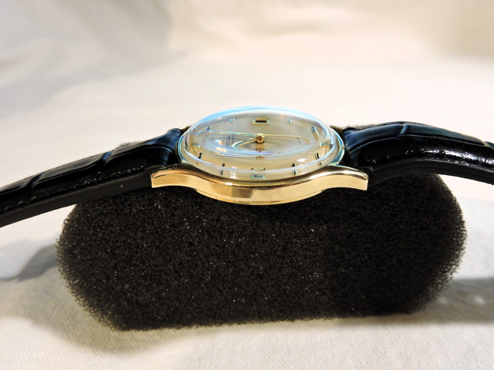 NOS Omega De Ville 18K SOLID Gold Caliber 1002 Automatic Vintage RARELY WORN! image 8
