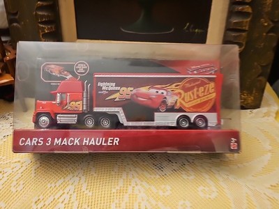 DISNEY PIXAR CARS 3 MACK HAULER LIGHTNING McQUEEN 95 Rust.eze *BRAND NEW & RARE*