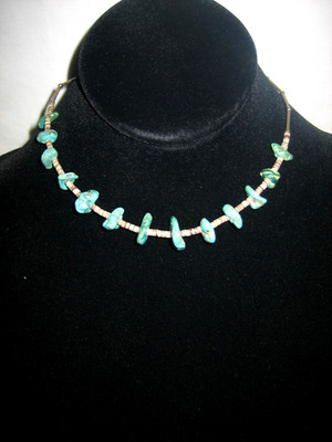 VINTAGE NATIVE AMERICAN STERLING SILVER TURQUOISE NUGGET HEISHI 14'' NECKLACE