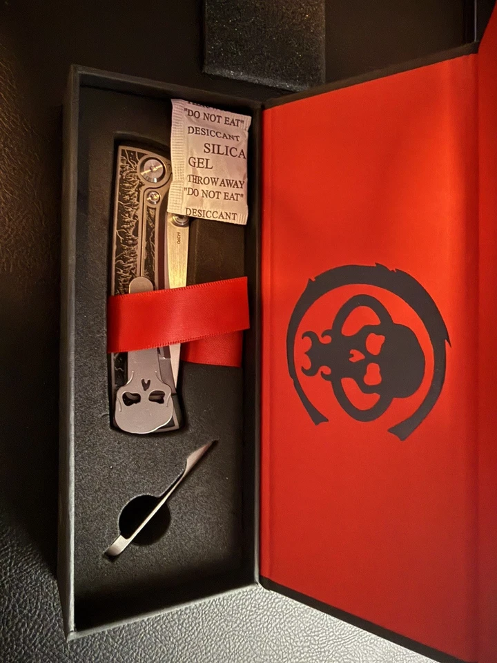 Cuchillos Chaves RCK9 Personalizados - Grabado “El Señor de los Anillos” | Marco de Titanio | M390 Foto 2 de 3